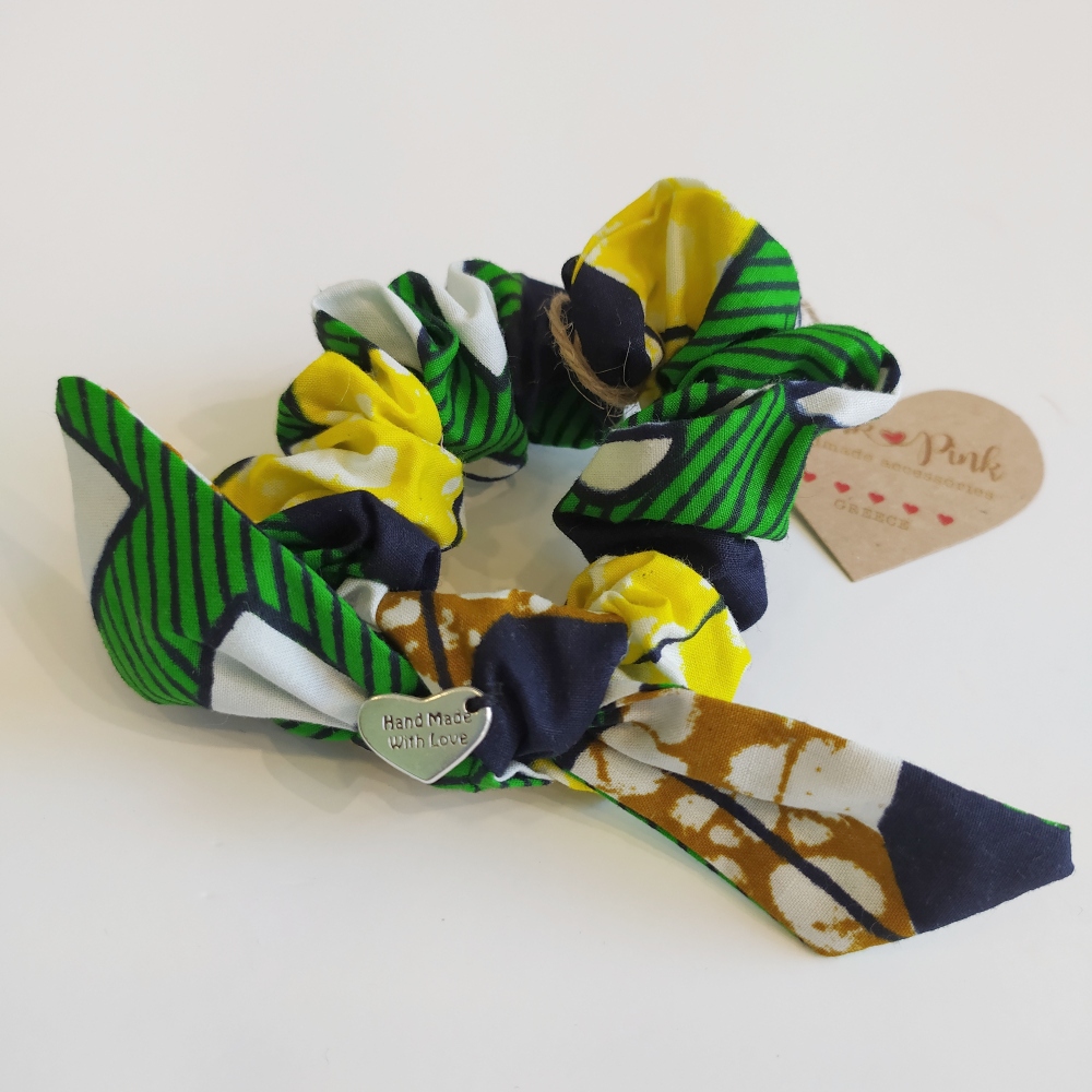 Scrunchie για τα μαλλιά με γεωμετρικά σχέδια