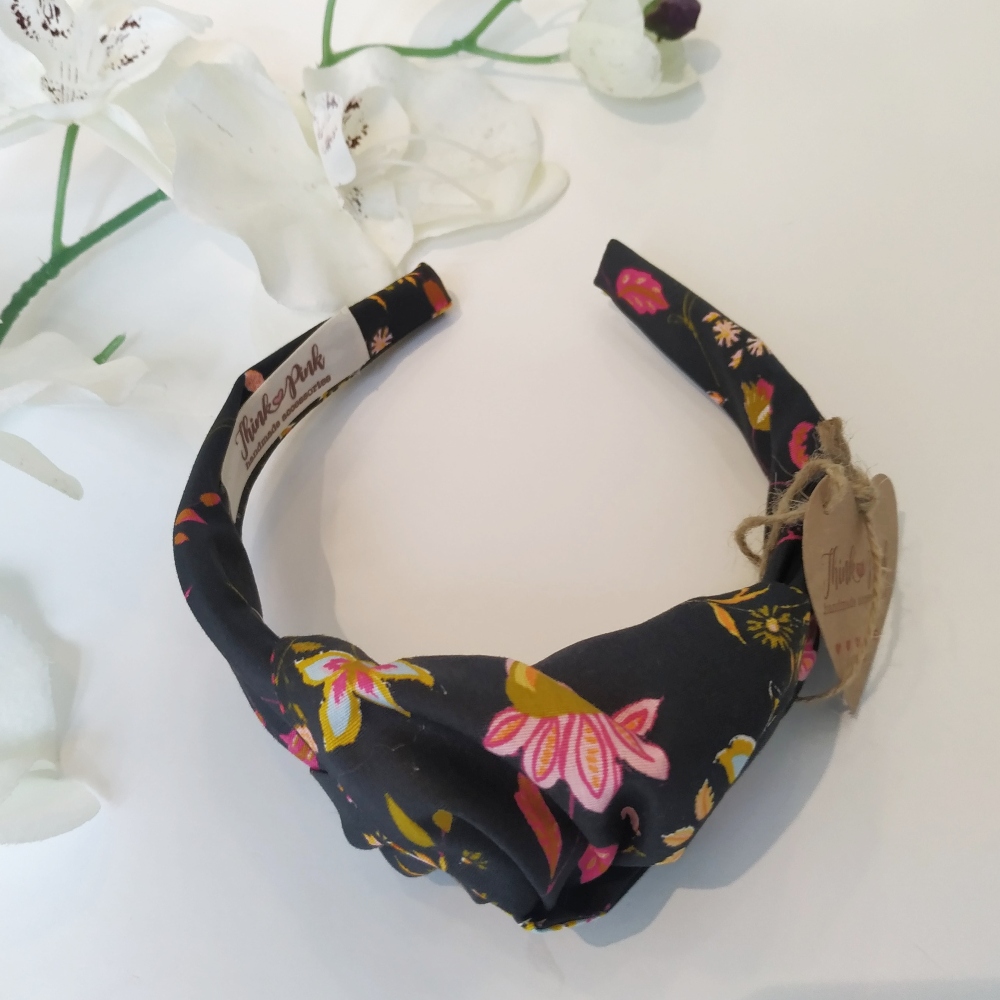 στέκα τουρμπάνι think pink accessories για τα μαλλιά μαύρη φλοράλ
