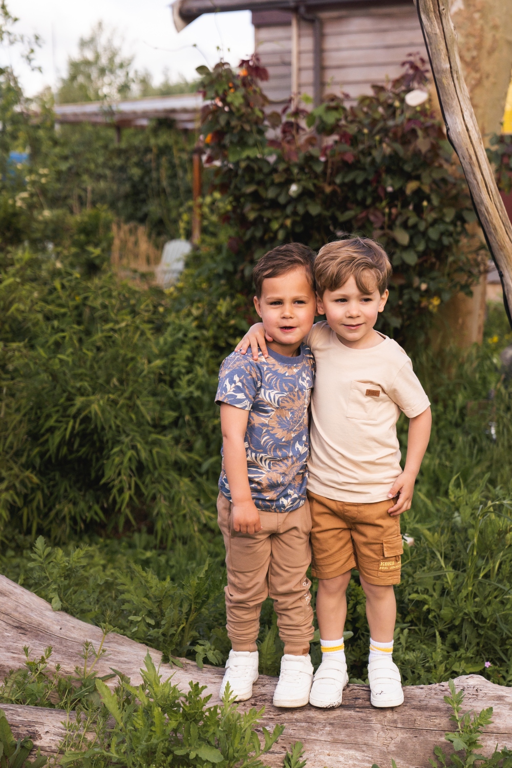 Σετ μπλουζάκι και σορτσάκι Jungle Beige Koko noko (1)