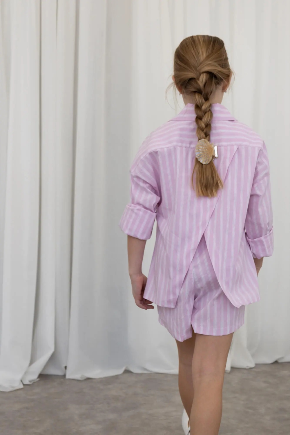 alice fashion σετ παιδικο πουκαμισο ριγε με σορτς και τοπακι λευκο (4)