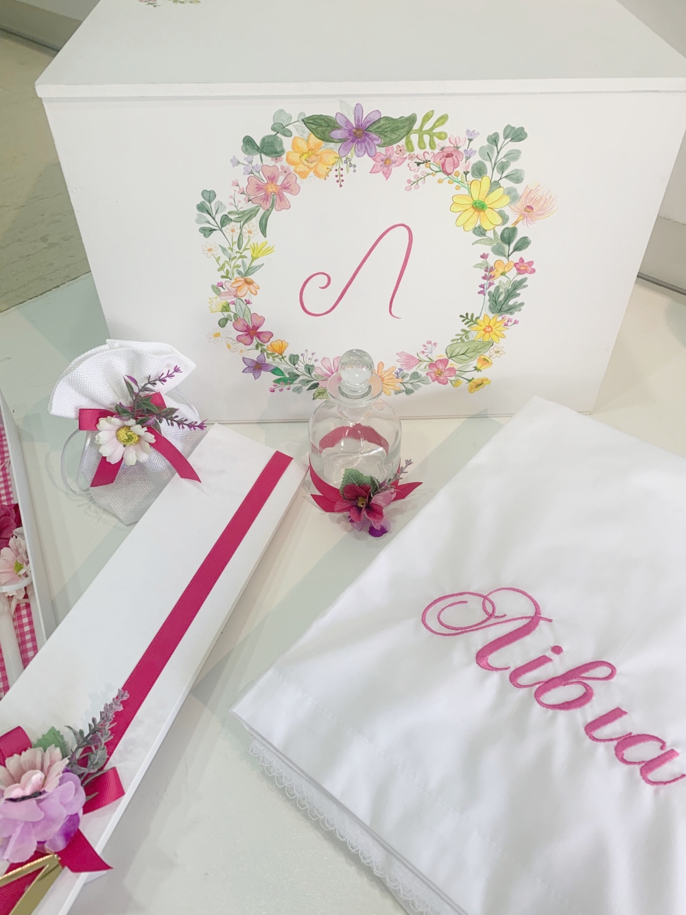 βαπτιστικό πακέτο boho flowers με κουτί ζωγραφισμένο